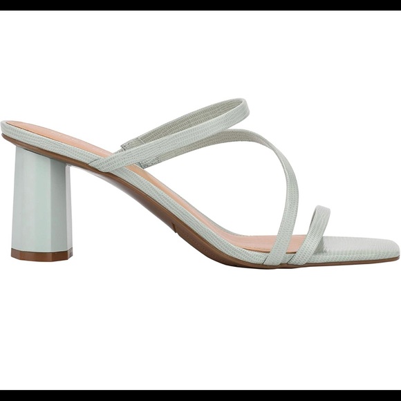 Marc Fisher Size 9 Alaina Light Green Sandal - Picture 2 of 6